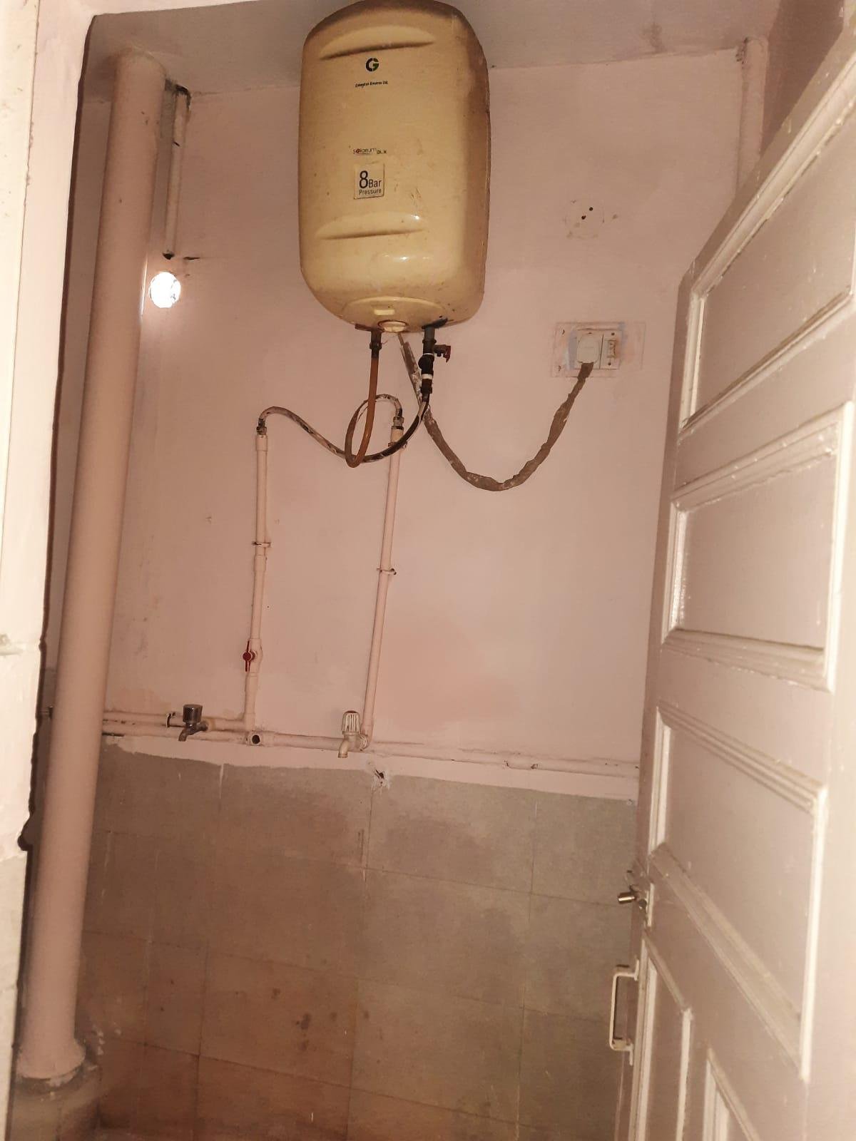 Kothi for Sale (LIG) – Q Block, Sector 15, Noida