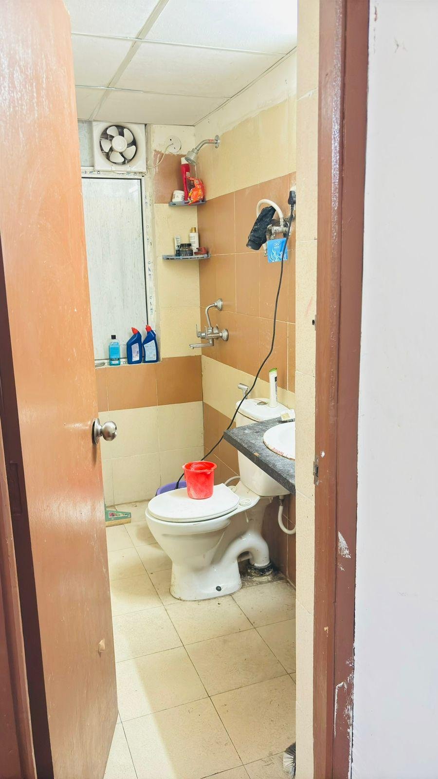2+study flat available for rent in Mahagun mywood society noida extension