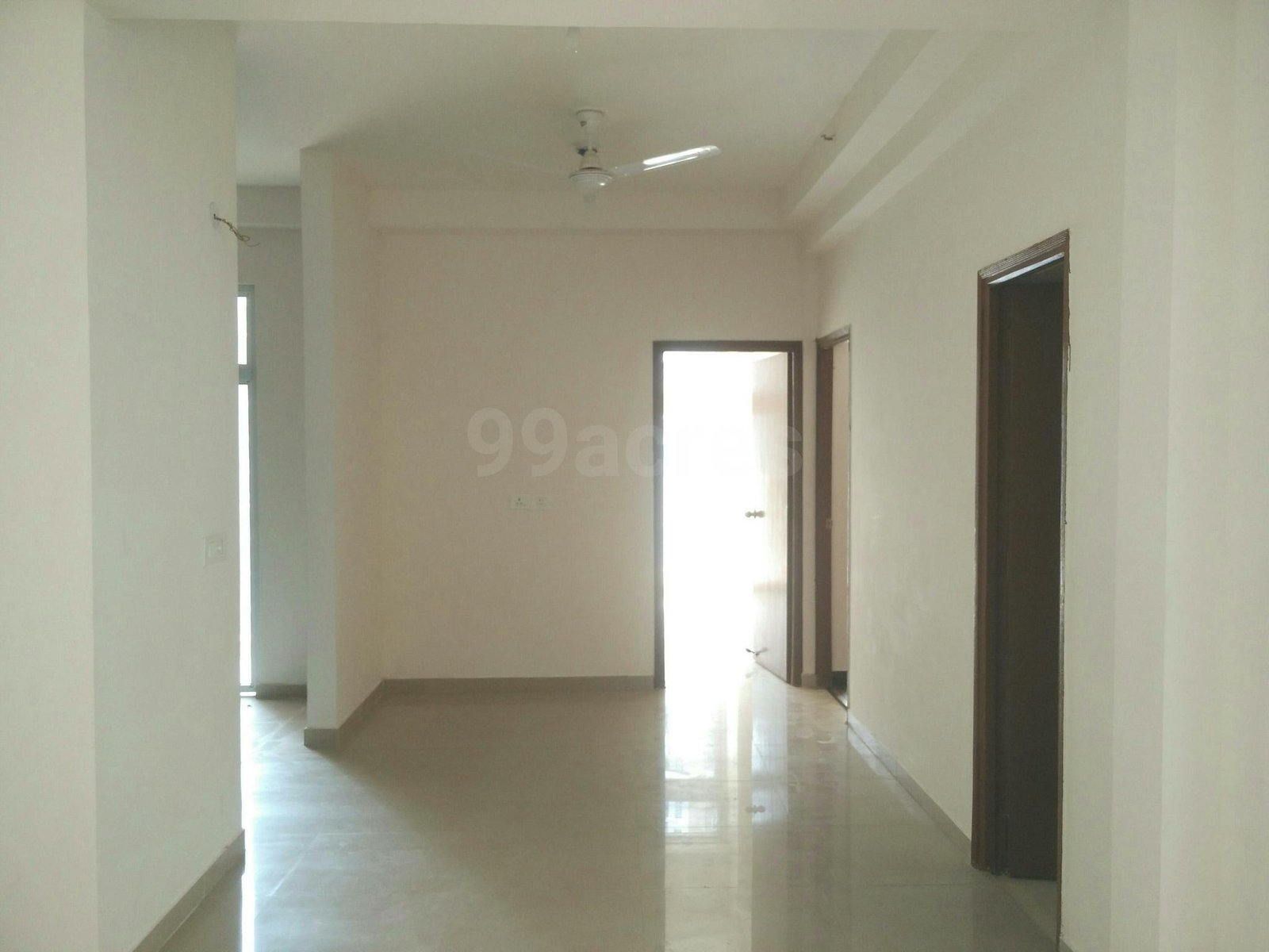 4 BHK flat available for rent in Mahagun mywood noida extension