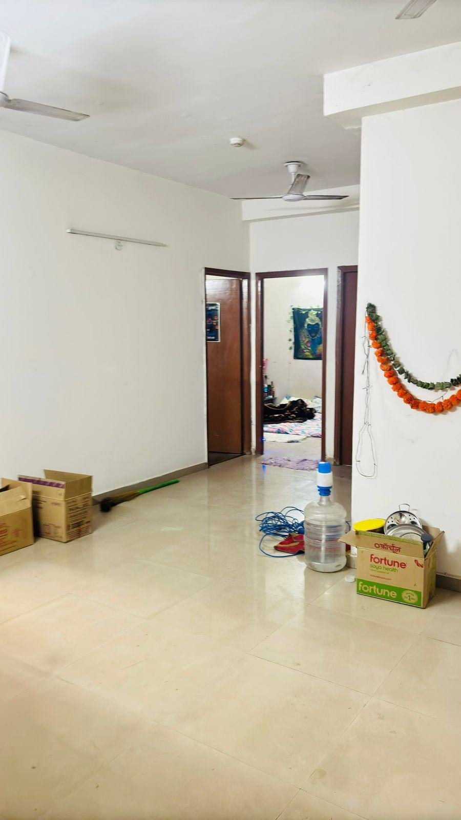 2+study flat available for rent in Mahagun mywood society noida extension