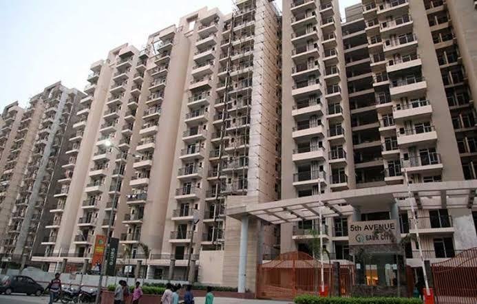 2+study flat available for sale in 5th avenue gaur city noida extension