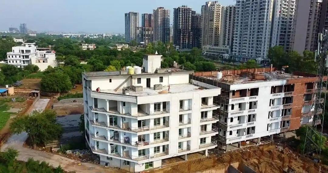 2BHK Flat Sale in Green View Appartment noida extension